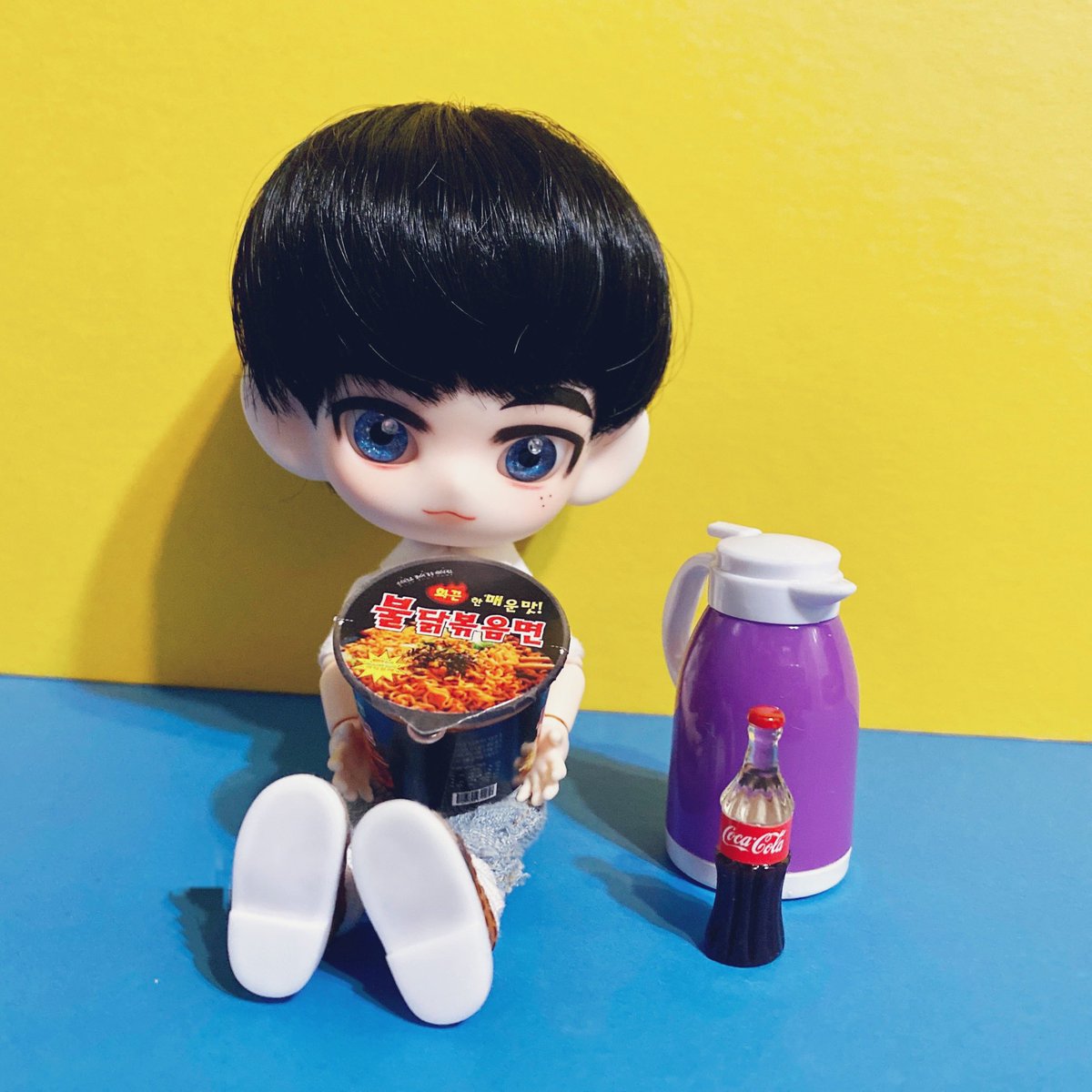 HaaMommy's tweet photo. 야식타임 🤩🤩

#미니우주 #옹성우인형 #옹성우 #ONGSEONGWU #오비츠 https://t.co/xaQswqq2Oq