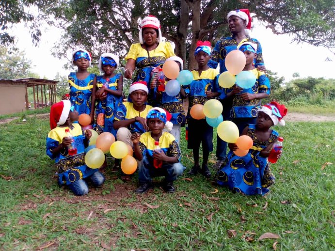 HovcOngd's tweet photo. Etre orphelin ne traduit pas l'inhominalisme, un moment fort avec nos cibles ce samedi. 
@GE_VilleCulture 
@KambolaD 
@Refugees https://t.co/Gyshm18vPW