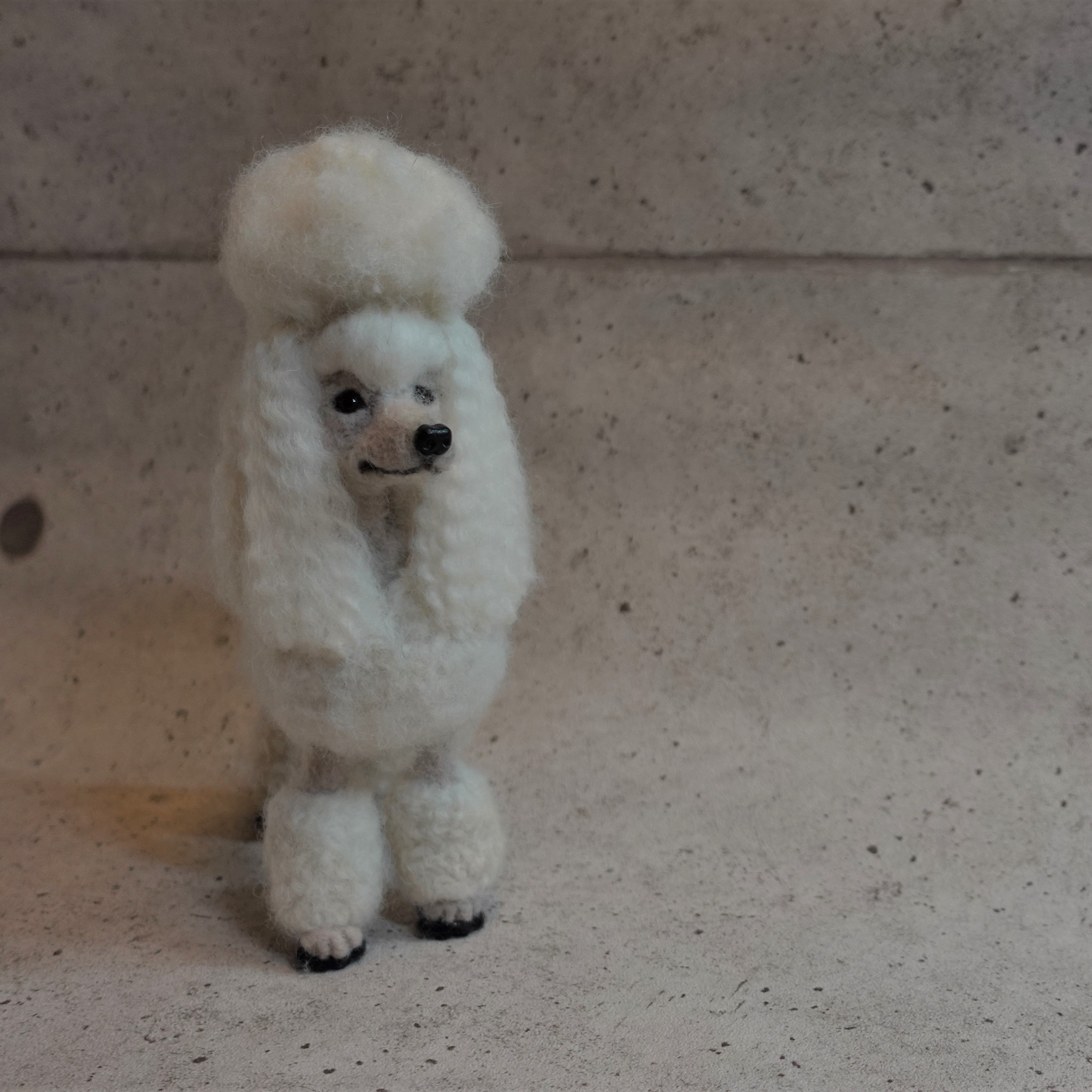 Forest In Heavenly Sky トイプードル コンチネンタルクリップ完成 羊毛フェルト H 23cm W 18cm プードル トイプードル Poodle Caniche Toypoodle コンチネンタルクリップ ショーカット Continentalclip Showcut Felt フェルト Woolfelt