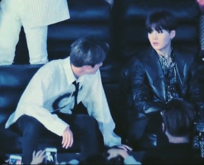 AND THIS ICONIC YOONJIN PHOTO SEQUENCE