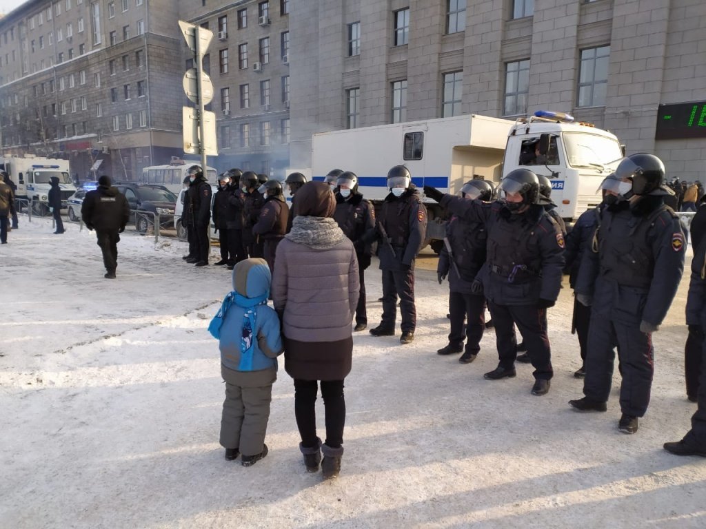 Perm, Tumen. Most organizers have been detained/arrested BEFORE the protest; some activists are being arrested now. Protests are planned to take place in 90 cities around Russia. I will sum it up in a few hours--going to try and sleep now. Photos:  https://sibkray.ru/news/2126/940583/