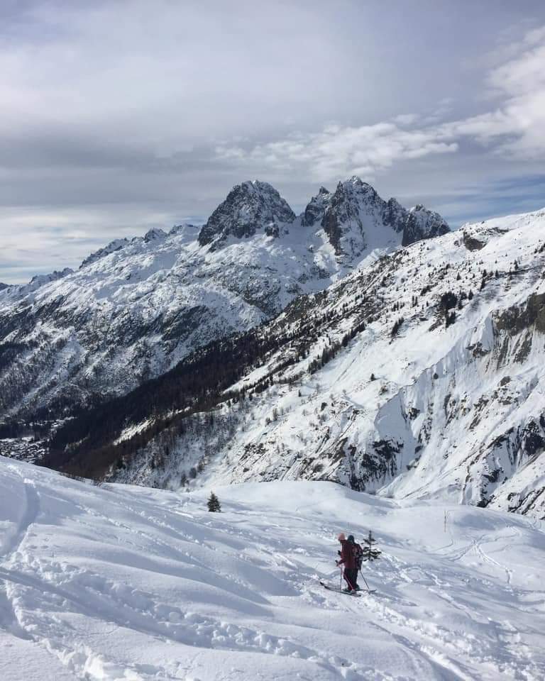 C’est officiel 💔 C’est avec une profonde déception que nous avons appris que les remontées mécaniques n’ouvriront pas en février 🚡
La montagne est un fabuleux terrain de jeu, vivez la autrement ❄
Les magasins Skimium restent mobilisés pour accueillir vos sourires.