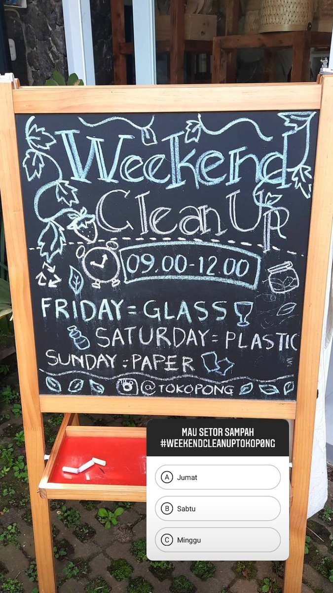 ykikwr's tweet image. 2. Tokopong
Mereka adalah toko curah organik namun mereka juga menerima drop hasil #weekendcleanup. Kamu bisa datangi mereka dengan membawa hasil sampah pilahanmu. Eits, tapi ada jadwalnya ya.