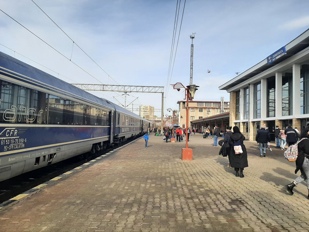 And the train arrived at  #Constanţa's ugly communist era station. On the first picture you can see a CFR  @_DiningCar bistro - which was unfortunately closed due to local corona restrictions (which will be lifted on Monday when Bucharest is no longer a high risk area).