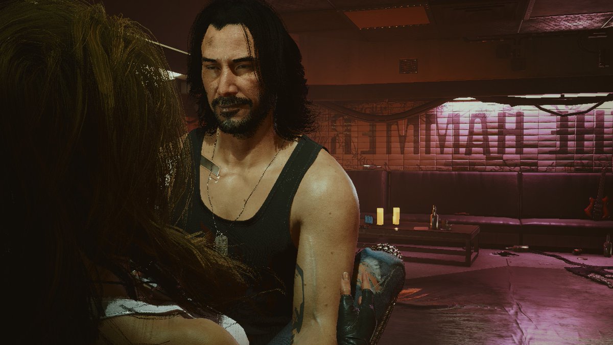 EP1CBO55's tweet photo. When you drank a little before meeting your girlfriend #Cyberpunk2077 #JohnnySilverhand https://t.co/gKoszJPAYA