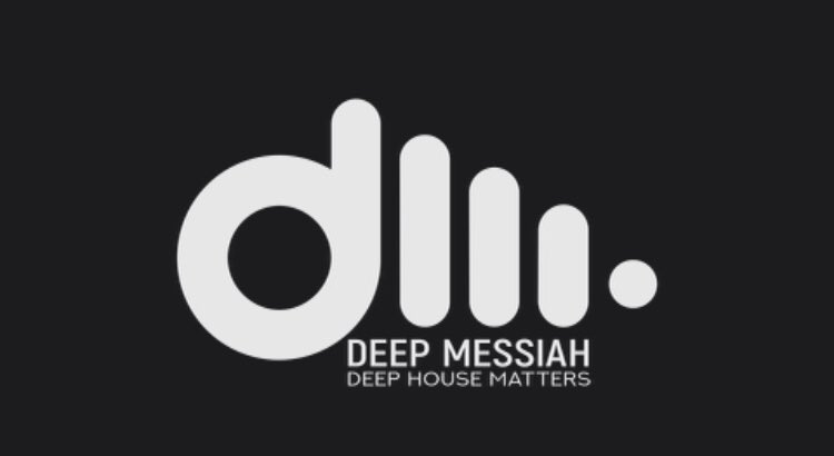 Deep_Messiah's tweet photo. Aquadeep &amp; Veesoul ~ Unexpected Visit (Dance Floor Mix)

#Messianic_Selection😇 https://t.co/PIAuONWkOa