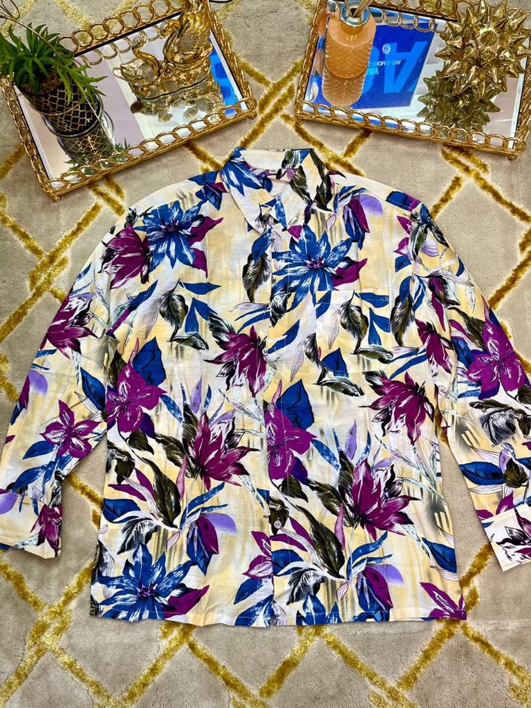 OpeyemiLizzie's tweet photo. High quality vintage shirt 
13k

Dm to place order 
Delivery nationwide 
Kindly retweet my hustle https://t.co/es9oA99LVs