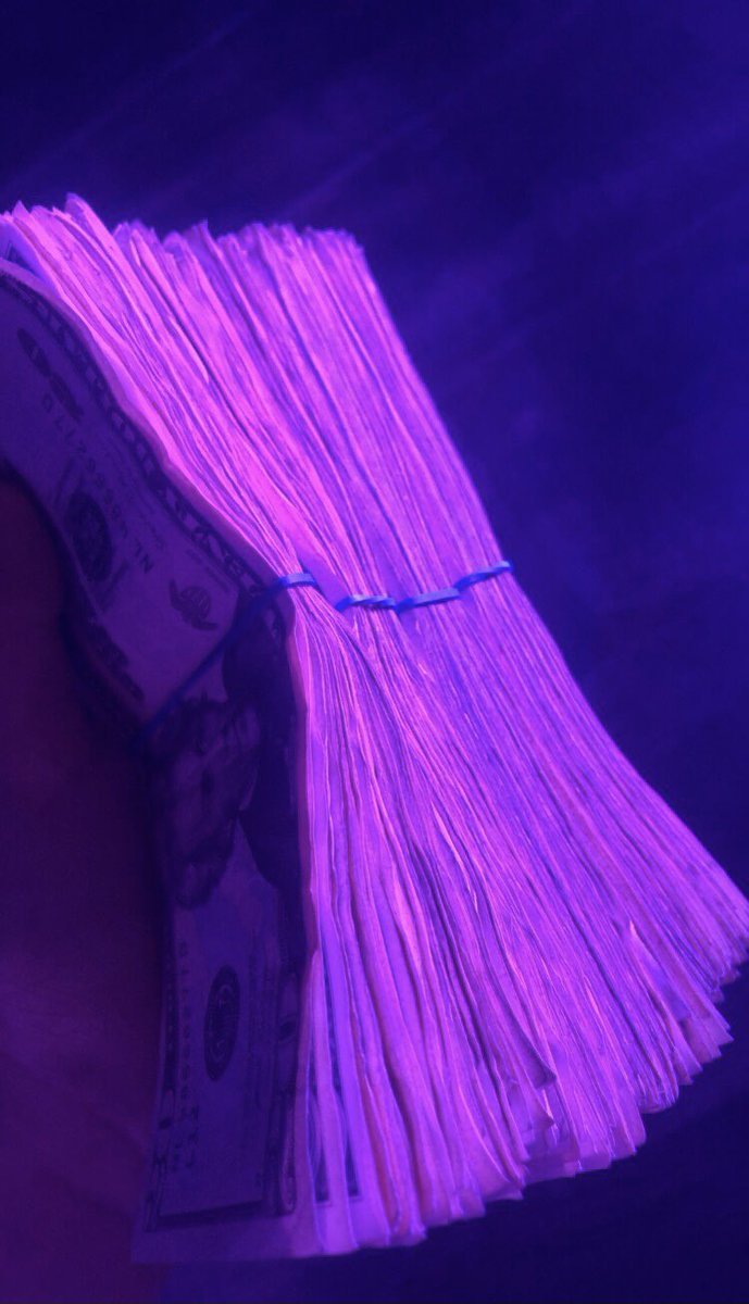 vanapartida's tweet photo. Friday Fun 🤑💰 #dancerperks #dancerlife #stagetips https://t.co/bpqVtYjACL