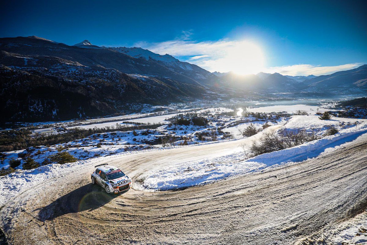 yoannbonato's tweet photo. Un scratch et la première place au général du #WRC3 puis ... une crevaison, un changement de roue, et la deuxième place du WRC3.
Voilà le joyeux résumé de la matinée 🤷🏼♂️
#RallyeMontecarlo #CHLSportAuto #CitroënRacing #IGOL #MarsyTransports #Corelec #orecastore #2alpes https://t.co/Ewb7Xi5yj9