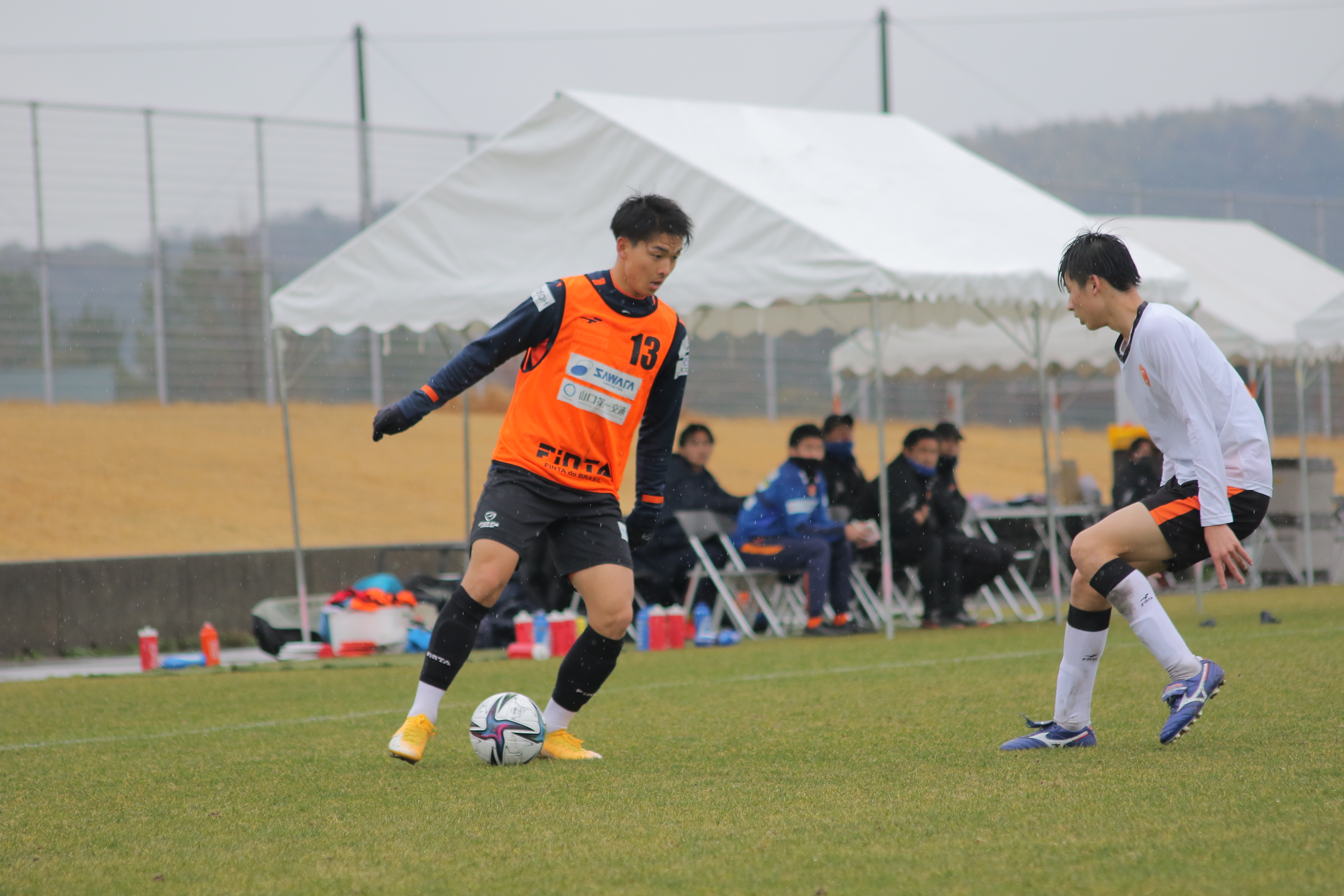 レノファ山口ｆｃ 今日は初の実践形式のトレーニング レノファ山口u 18と試合を行い 結果は4 0 得点者 岸田 浮田 河野 高木 で勝利しました 今日で第２クールも終了 チームは明日から２日間オフとなります Renofa レノファ T Co