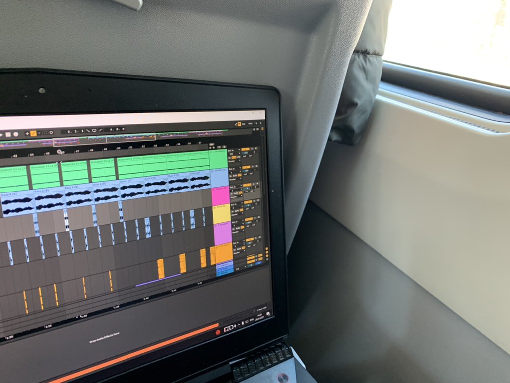 KikkiBtch's tweet photo. - Make some music while tripping?
- Why not?
#kikkibtch #lofi #lofihiphop #hiphop #beat #chillout #vibe https://t.co/Q69pgLhiL5