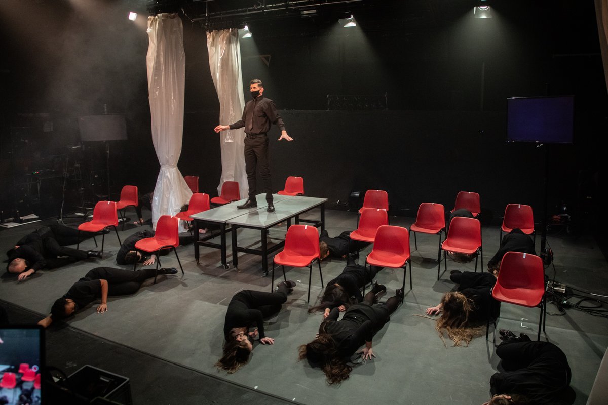 Make sure you book by 2pm if you'd like to watch the MA Theatre Lab's Margot Monroe's Nibelungenlied tonight! Recommended for age 15+.

Ticket bookers will receive the link to watch later this afternoon. Please contact boxoffice@rada.ac.uk with any issues. bit.ly/2K6Q88I