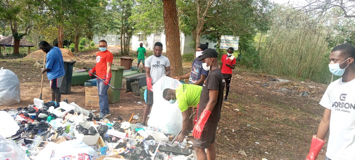 Filla_HQ's tweet photo. #CleanUpUCC https://t.co/zRJ5tC9jFy