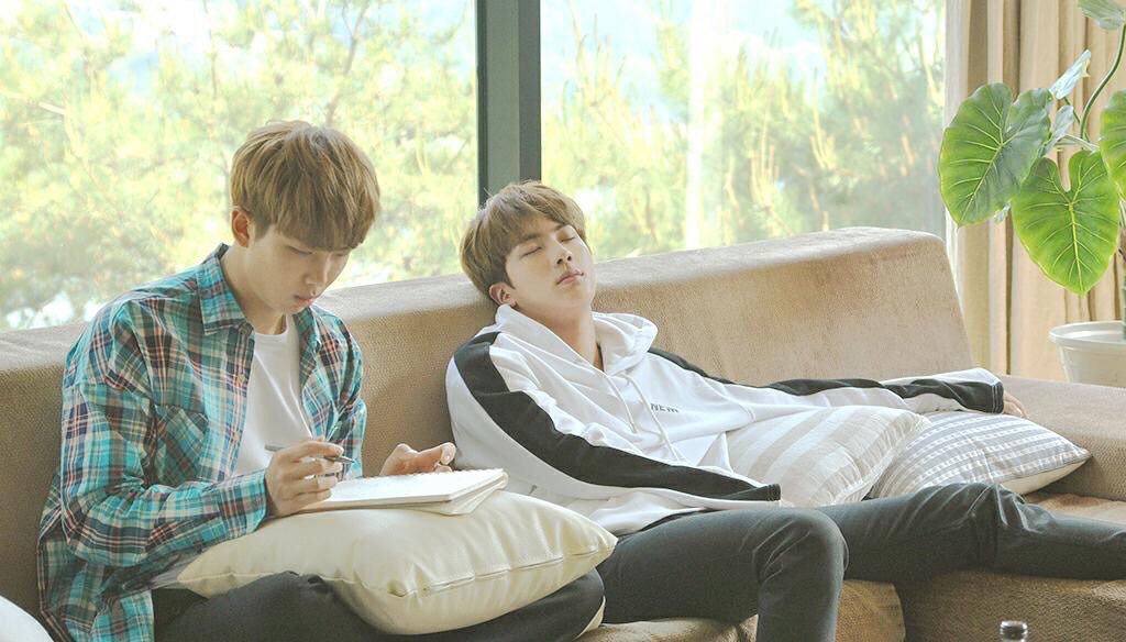 yukiiart_'s tweet photo. when namjoon reads, seokjin sits beside him 😙😚 https://t.co/R6BmI8kZ9X