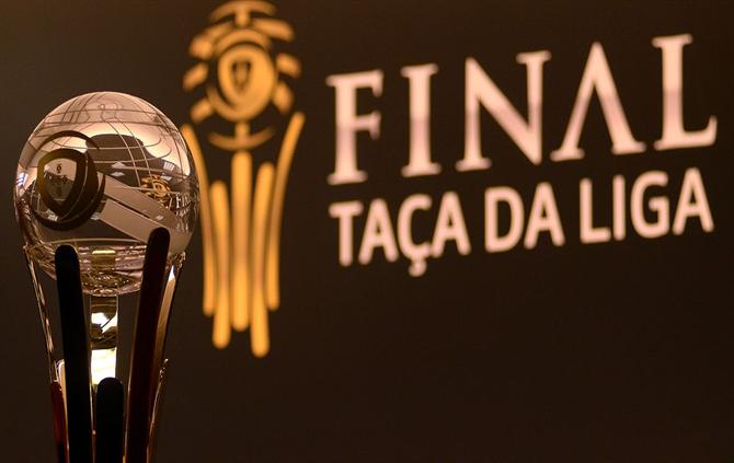 Sporting e Sporting de Braga disputam final inédita da Taça da Liga | Notícias de Coimbra - https://t.co/itmMrC9eFV Sporting e Sporting de Braga, vencedores das últimas edições da Taça da Liga de futebol e ambos com dois troféus no currículo, protagonizam hoje uma final inéd... https://t.co/VJITUz9XUc