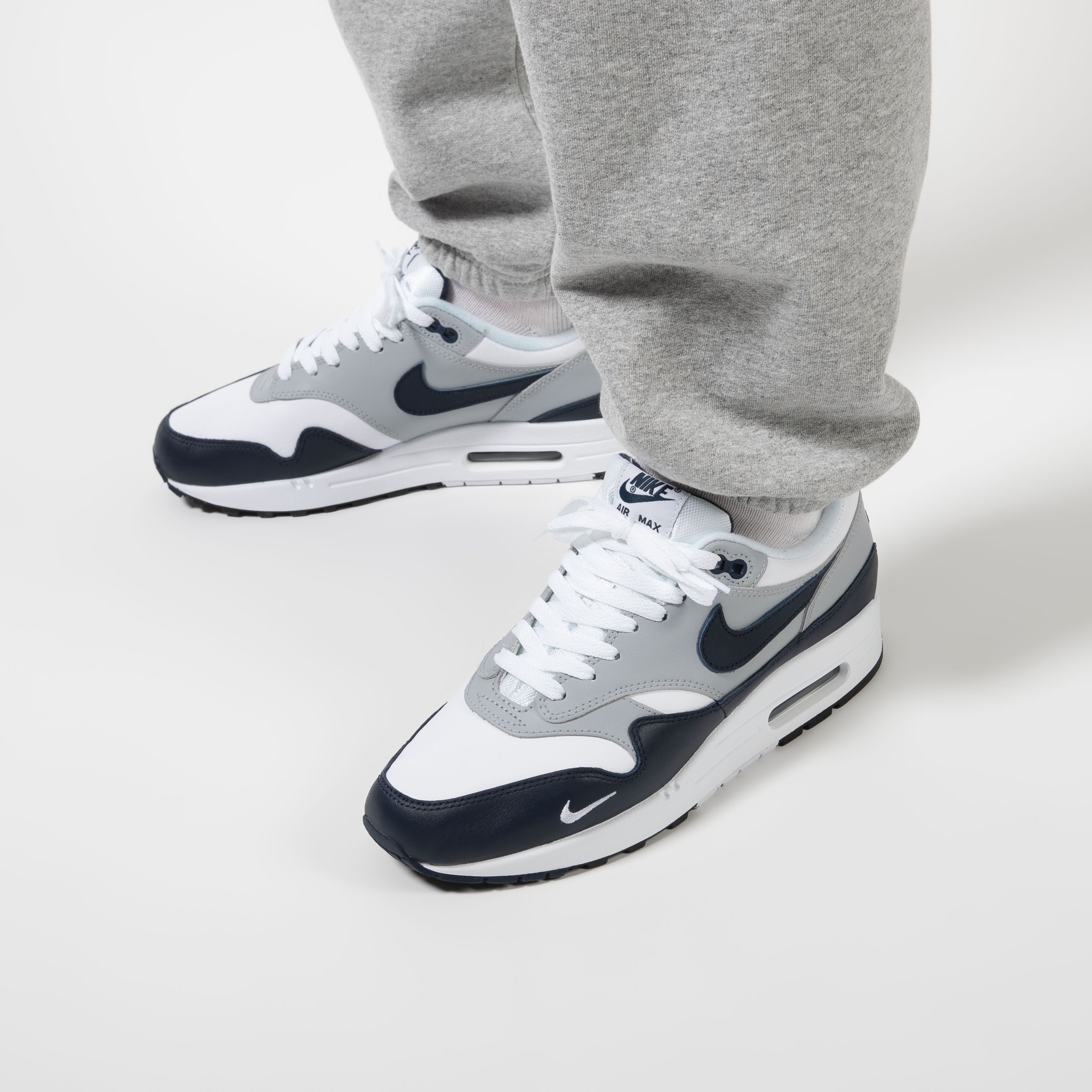 Nike Air Max 1 LV8 Obsidian