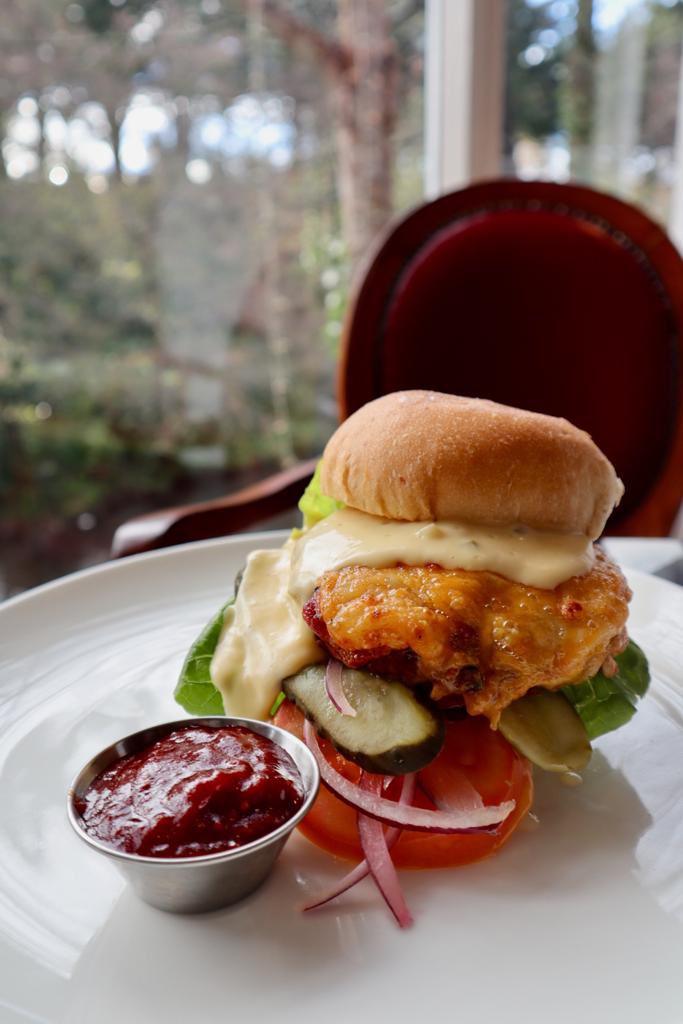 We may be down, but we are not out! 

Two venues offering fantastic take-out options are:

📍 The Old Orchard (Rathfarnham) 
📍 The Dropping Well (Milltown) 

Both available for Click &amp; Collect or Delivery 🚚 

Please RT 

#supportlocal