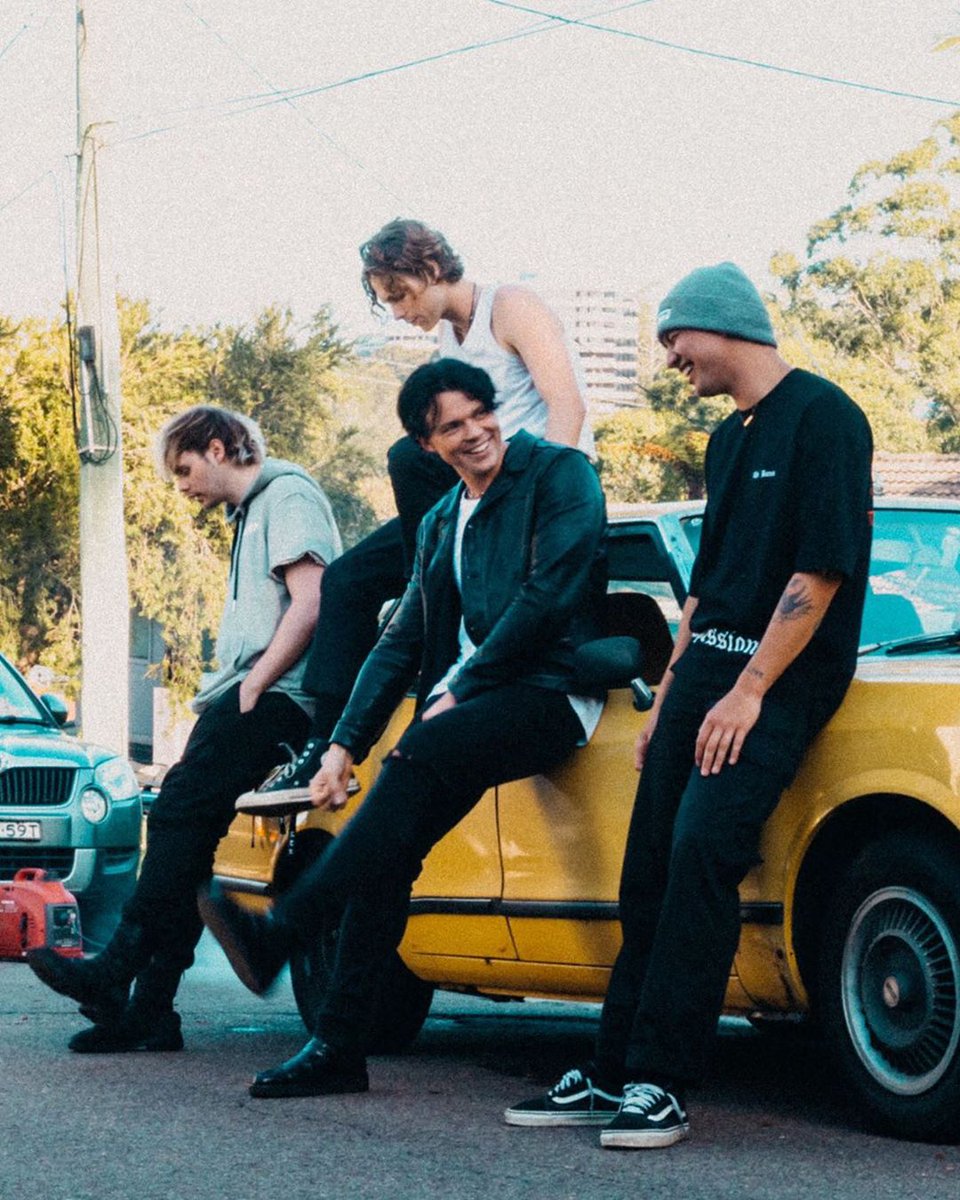 Tha5SOSFamily's tweet image. "Youngblood" is #9 on this week's ARIA Top 20 Australian Songs chart! It remains the longest-charting song on the chart. (145 weeks of charting)