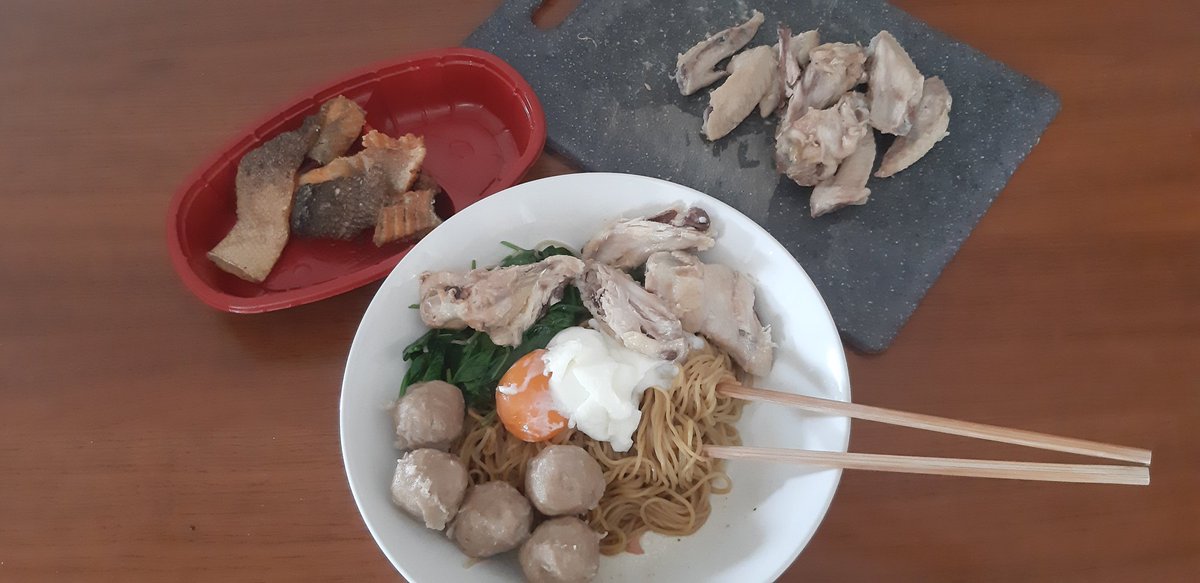 BillyBoen's tweet image. 😊 Mau? Masak sendiri nih.. #icancook