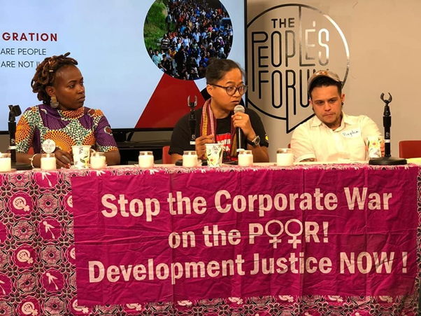 靠自己：Sring很不同的一點是，她不會在見第一面的時候就對聲稱是支持者的人熱情有加。她會觀察你，瞭解你覺得跟你合拍之後，才會把你當朋友一樣，完全平等與你相處。作為一個 labour activist，她完全沒有將本地社會對外傭群體的歧視內化。Sring常講：“自己的事情要靠自己”。這种自尊心我很尊重。