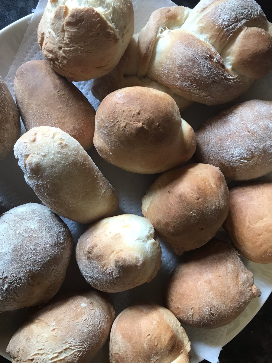 emzy945's tweet photo. Love the smell of freshly baked bread in the morning. All ready to do my pre recorded RE lesson based on Jesus feeds 5000 for Reception #EYFS #RE @SouthwarkDBE @SouthwarkCofE https://t.co/rtgzT8FjIJ
