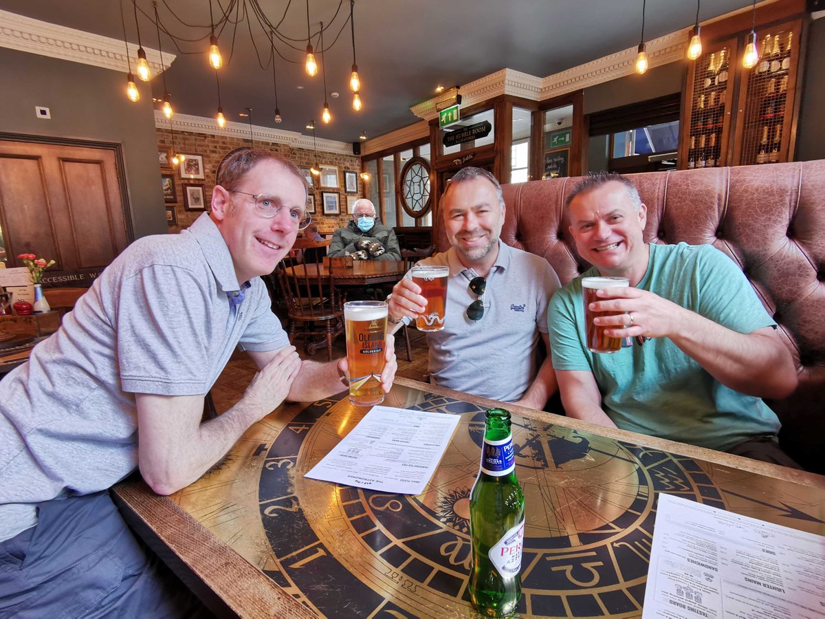 virtualcolm's tweet photo. Back when we could go to London, Photo24 with @merseamillsy @TimScott1969 @GrumpyStone #Photo24 https://t.co/NniVbeq9HP