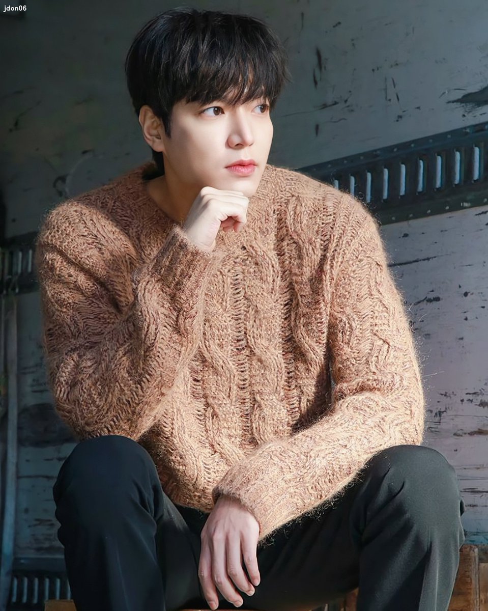 jdon0607's tweet photo. @ActorLeeMinHo 이민호! ❤
#세종학당재단 
#세종학당홍보대사이민호 
@actorleeminho
#이민호 #LeeMinHo 
#AlwaysWithLeeMinHo https://t.co/41aLvkZr12