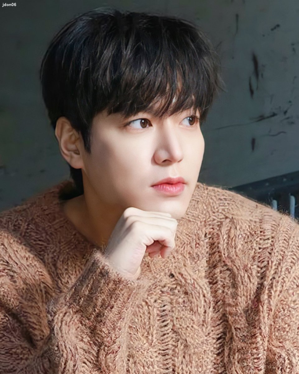 jdon0607's tweet photo. @ActorLeeMinHo 이민호! ❤
#세종학당재단 
#세종학당홍보대사이민호 
@actorleeminho
#이민호 #LeeMinHo 
#AlwaysWithLeeMinHo https://t.co/41aLvkZr12