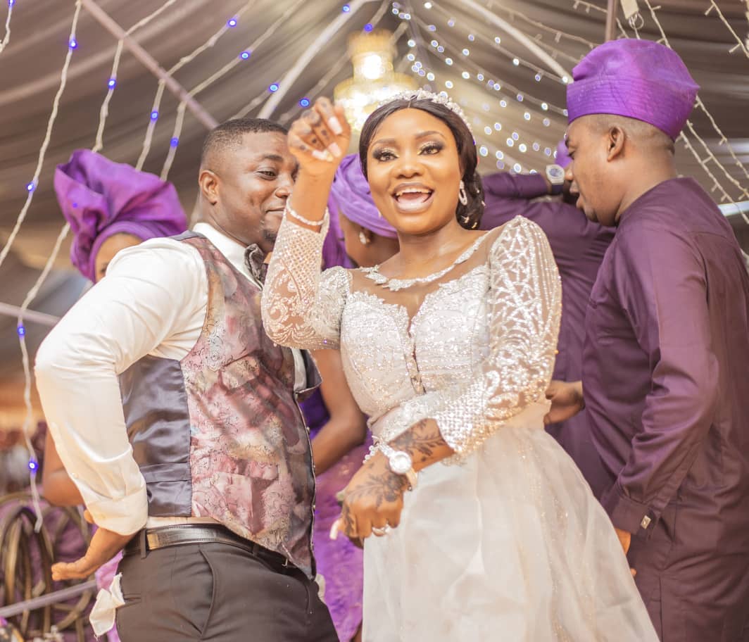 McSlimtea's tweet photo. The Classy fun we bring to spice up your event is priceless.
We are just a DM away.
#McSlimtea
#ManLikeDavid
#TheHypeKing
#ThePrinceOfHappiness https://t.co/89gKZ0wVhH