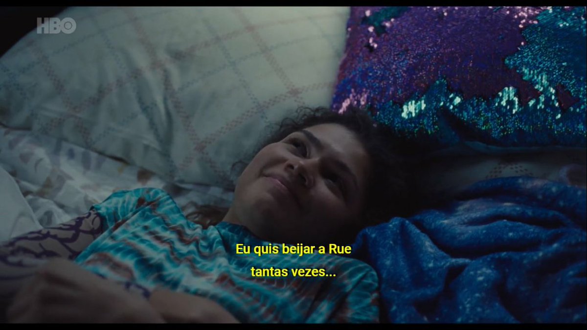 oksanapolastri's tweet photo. gays vocês perceberam que a jules SEMPRE foi apaixonada pela rue só não sabia como lidar/ o que fazer???? Isso aqui é amor gays https://t.co/s7RBzejtiS