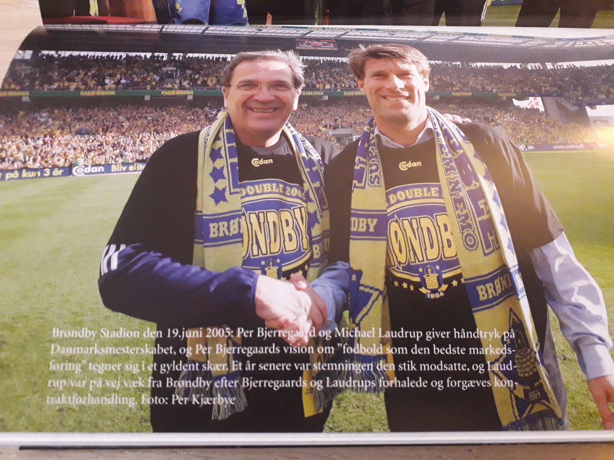 CarstenSloth's tweet image. Pluklæser i de her i dagens anledning. Tak 💛💙 #per75 #brøndby