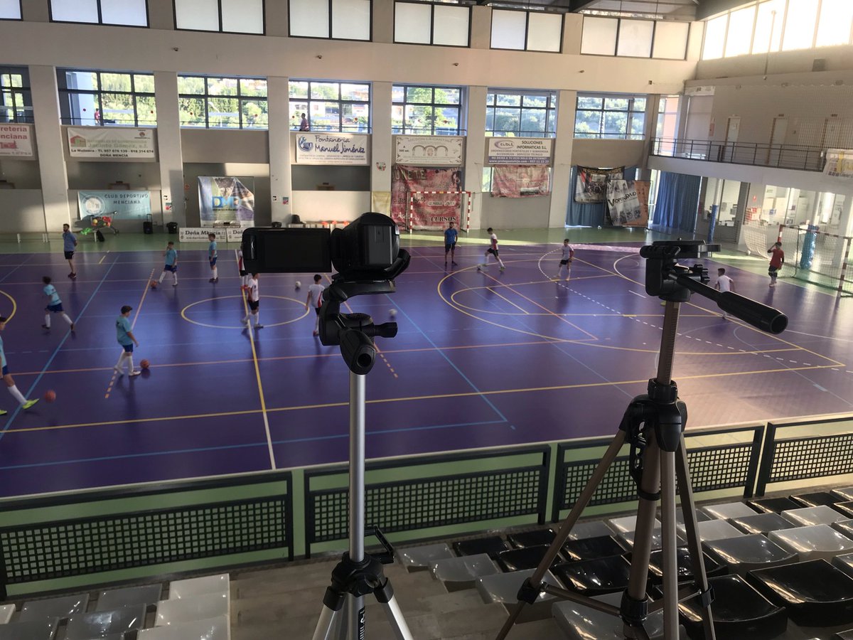 Mencisport's tweet photo. 📺 Este domingo 24 de enero #FútbolSala en directo y en exclusiva desde el Pabellón. 

👉 12h. 2ª Andaluza Cadete FS 
#CDMenciana 🆚 #Miragenil

👉 18:30h. 2ª Andaluza Sénior FS
@ApagayVamonosFS
🆚 #SinapsisLuque

⚠️ Partidos a puerta cerrada https://t.co/0MUlLXjbXe
