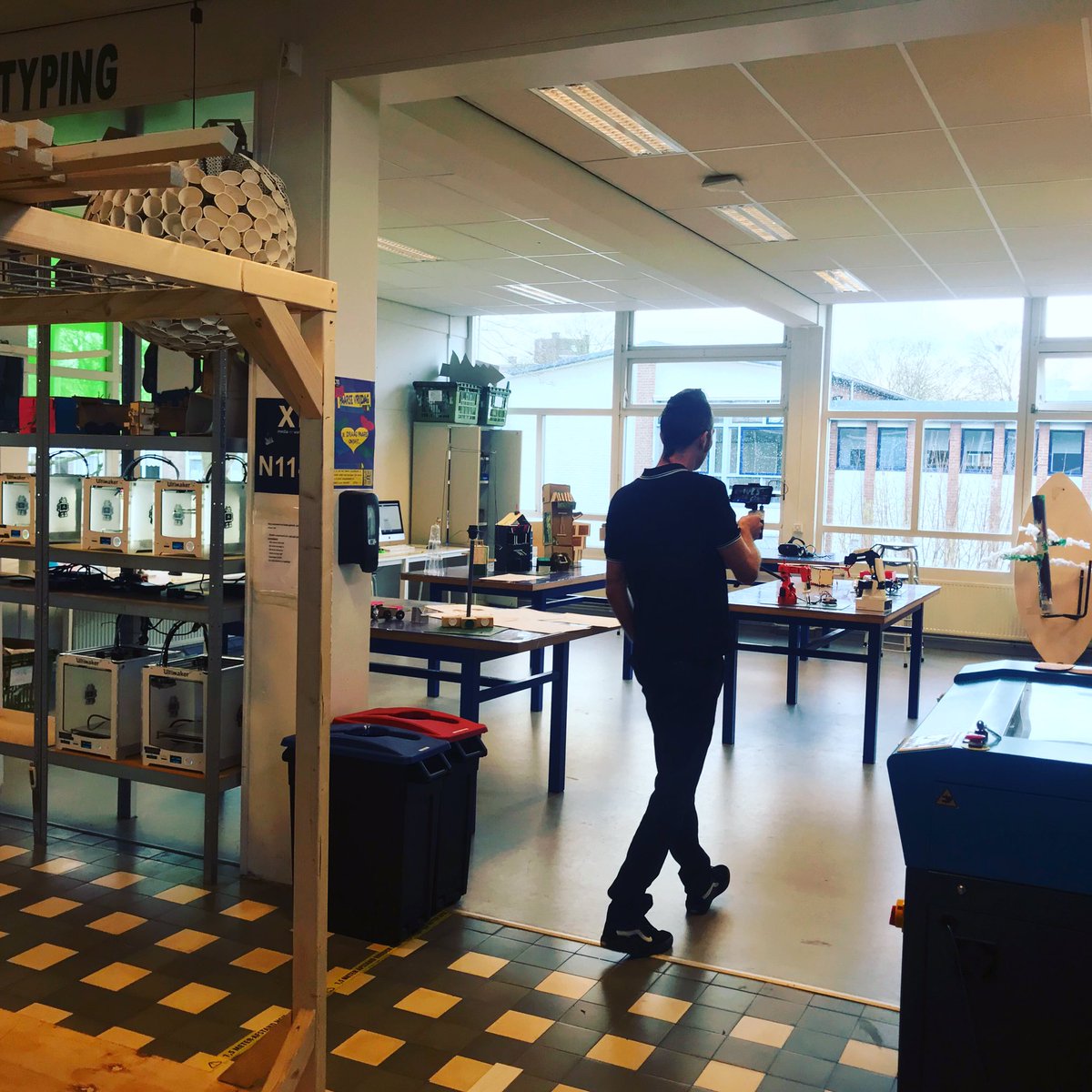 Online opendag @X11Utrecht nu we nemen je mee op de locatie wat je allemaal kan leren en maken op onze school. Check de website voor meer info, je hebt tot 15.00 vandaag de tijd om alles te gaan zien! #opendag #onderwijs #X11 @nuovoscholen