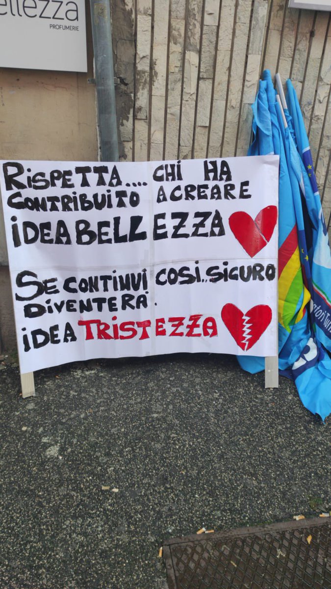 UiltucsCampania's tweet photo. Protestano i lavoratori di @IdeaBellezza e dell’azienda #Gargiulo e #Maiello messi ingiustamente in cassa integrazione. La @UiltucsCampania chiede subito chiarezza sulla vertenza! #lavoro #sudalavoro #napoli #ideabellezza #cig #uiltucs @uiltucs @PSilvestro75 @EnricoMail https://t.co/Pk3h1gQTm9