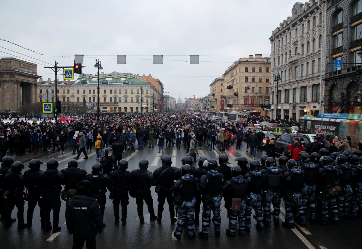 Сегодня. Навальный протесты 23 января СПБ. Митинги в Санкт Петербург января 2021. Митинги СПБ 2021. Протесты в России 23 января 2021.