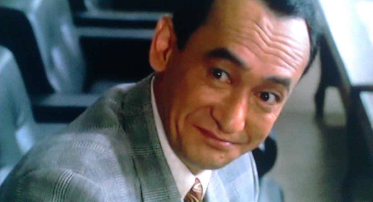 熊谷朋哉 もしかすると 成田三樹夫のこの髪型は 最近の細川たかしさんの髪 というか生え際 の手入れと同じなのではないかとひらめきました そうだ たぶんこれだ T Co Ukikrg3p0g Twitter