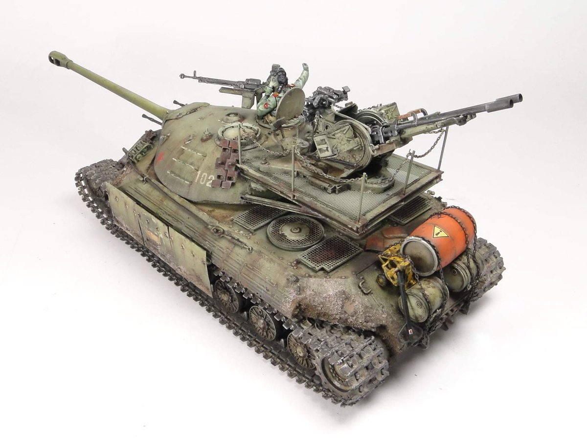Derfelrunner's tweet photo. @CasusBelliPod Esto... (vía @TRUFAULT)
#JS5 (Obiect 730?)
1/35 #Trumpeter+#ZU232 1/35 https://t.co/zsjKm4waku