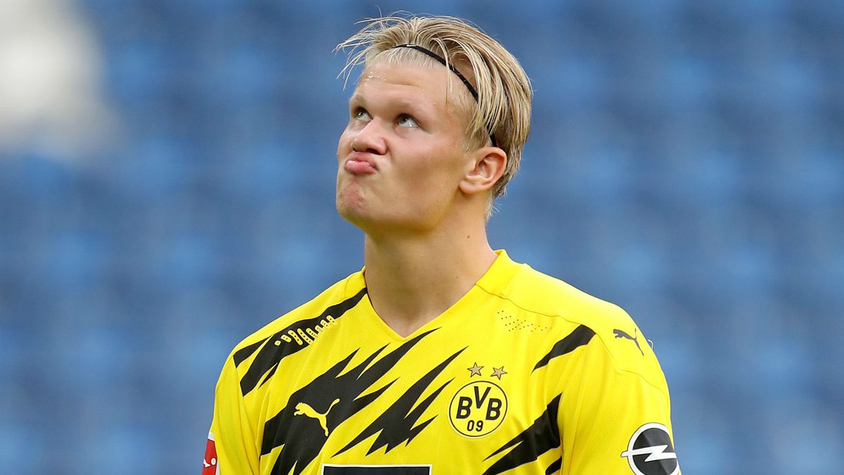 MBPSchoolFR's tweet photo. ⚽️ Depuis son arrivée à Dortmund, Erling Haaland c’est 43 buts inscrits, seuls Lewandowski (52) et Ronaldo (44) font mieux. 

Mais c’est surtout 14 buts en 13 matchs cette saison ! 📈

#MBP #IamMBP #Erling #Haaland #Dortmund #Borussia https://t.co/tMOe3k8Bjy