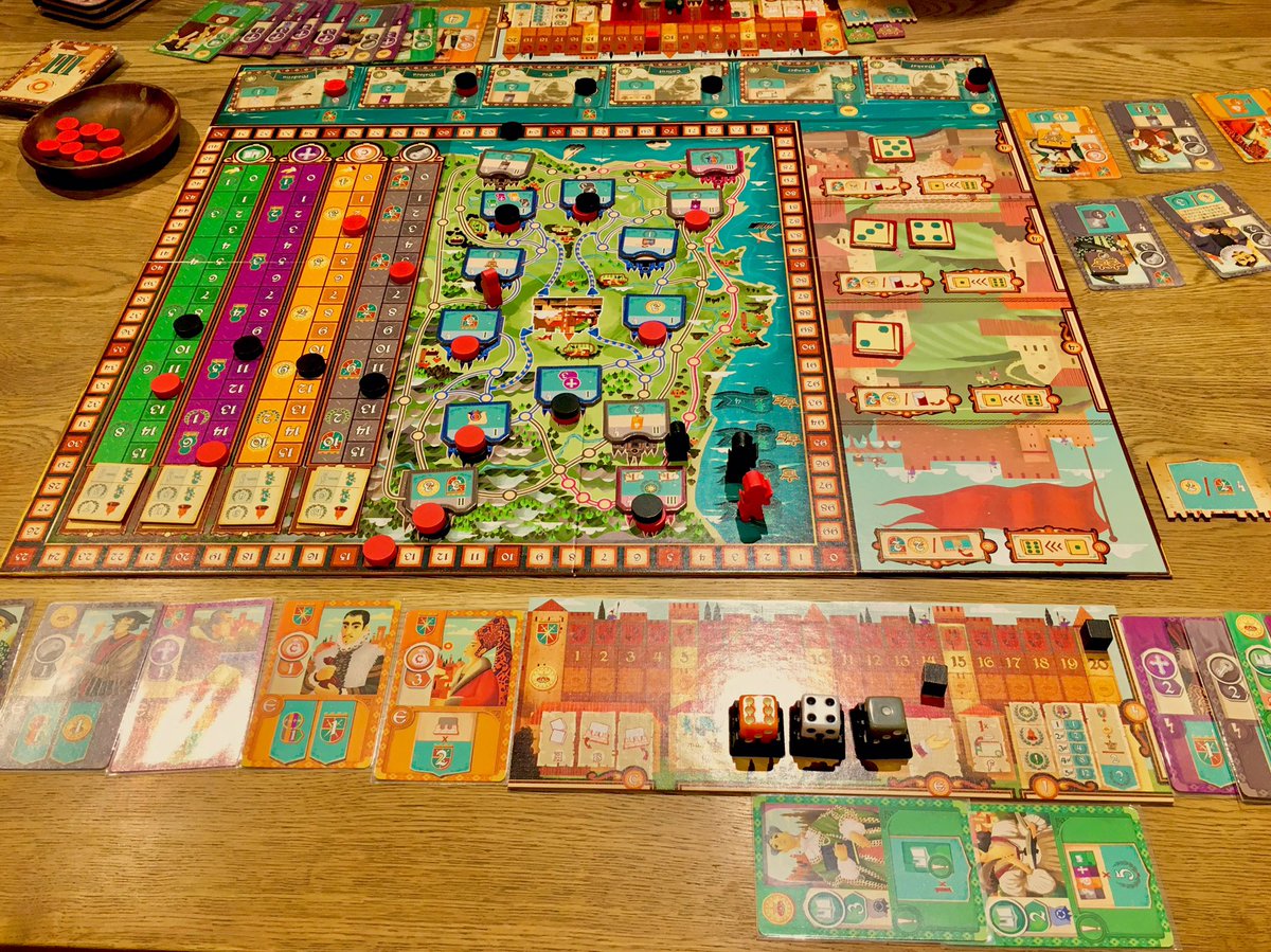 T Dash コインブラ アルママータが話題になってるから久々にプレイ 163点で勝利ー ある程度特化した方が強いイメージあるけど4種の人物カードを満遍なく揃えて得点化出来たのが良かった