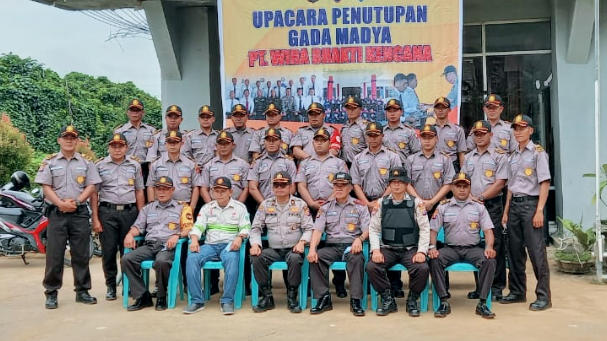 PT_PAS911's tweet photo. Selamat kepada anggota PT.PAS 911 telah selesai mengikuti Diksar Lanjutan GADA MADYA.

#satpam.jaya#
#PAS.911#
#GADA.MADYA#
#angkatan.1_2021# https://t.co/Nca8CIIGmo