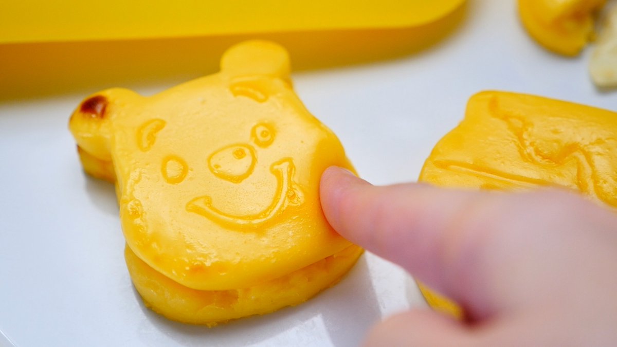 妄想グルメ Youtube ダイソーのシリコン型で作るクマのプーさんのプニュプニュ焼き T Co Hfotla77pw ダイソー ダイソー購入品 プーさん お菓子作り 妄想グルメ Youtube ダイソーのシリコン型で作るクマのプーさんのプニュプニュ焼き T Co Hfotla77pw ダイソー ダイソー購入品 プーさん お菓子作り