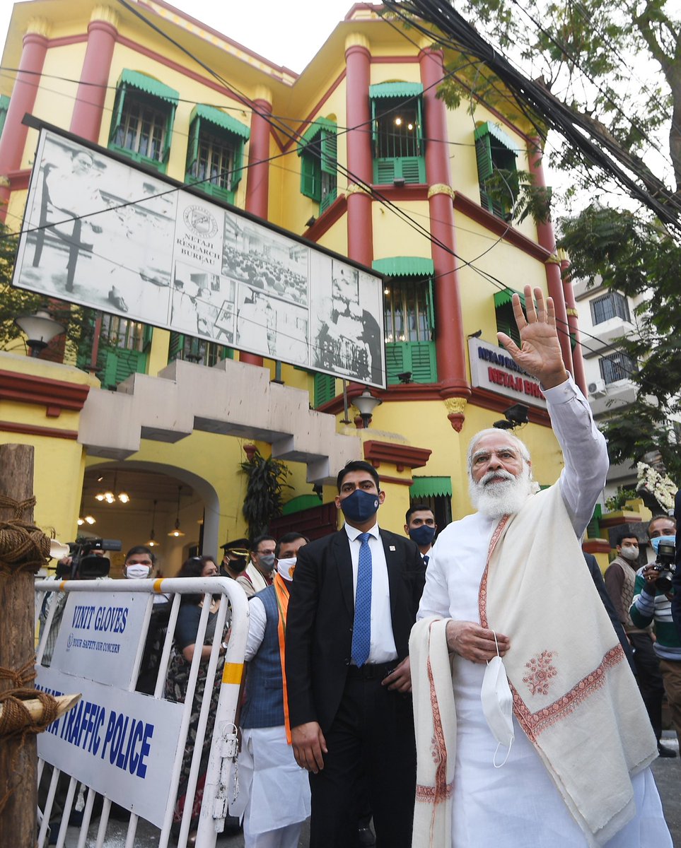 Narendra Modi (@narendramodi) on Twitter photo Went to Netaji Bhawan in Kolkata to pay tributes to the brave Subhas Bose. 
He undertook numerous measures for the development of Kolkata. #ParakramDivas Went to Netaji Bhawan in Kolkata to pay tributes to the brave Subhas Bose. 
He undertook numerous measures for the development of Kolkata. #ParakramDivas