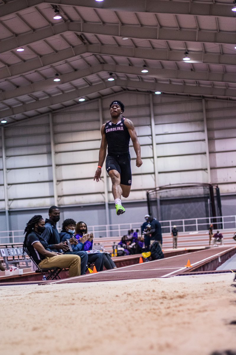 GamecockTrack's tweet photo. A runner-up finish for @ifloattt today saw him improve his lifetime PR to 7.62m (25-0) today! 

That’s a top-10 mark in the country this season! 👏 https://t.co/3BsrximC5t