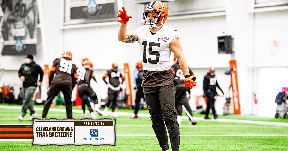 Browns's tweet image. We've signed WR Ryan Switzer to the reserve/futures list

📰 » brow.nz/2fo