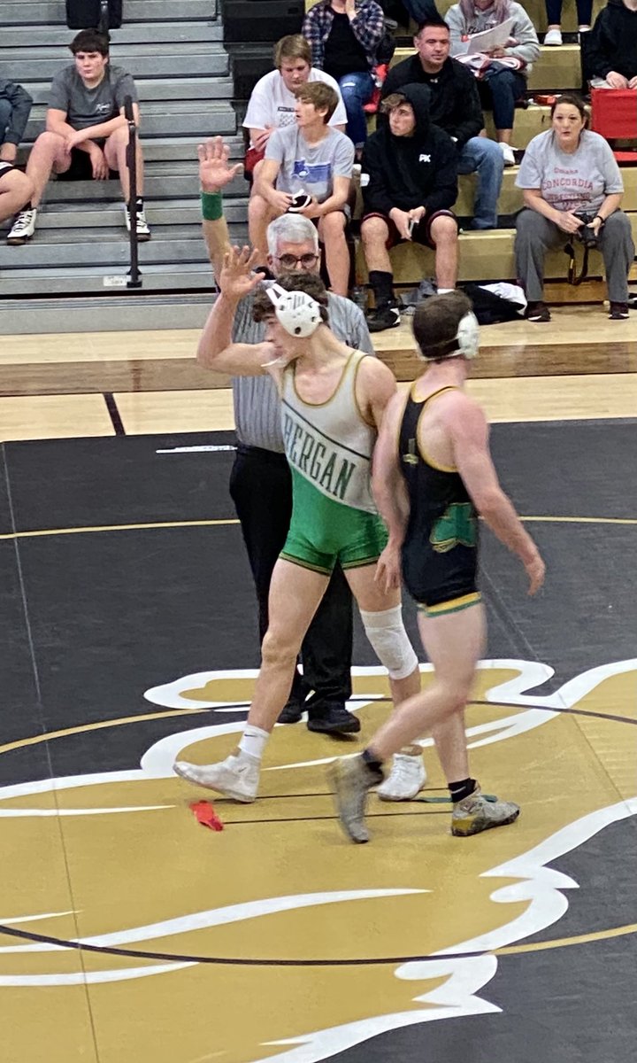 145 Cal Janke wins by tech fall over Neville (Scotus) 15-0. The win was Cal’s 100th career victory! Congratulations!!! #knightpride #berganwr