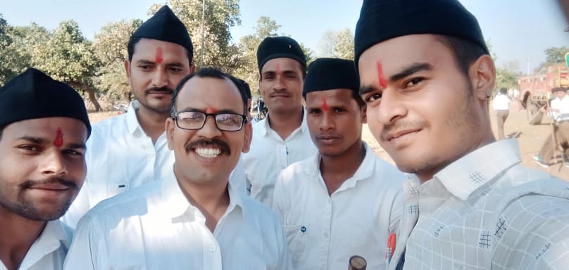 💐आज जामुनिया मे विशाल पथ संचलन
 🚩जय श्री राम🙏🙏