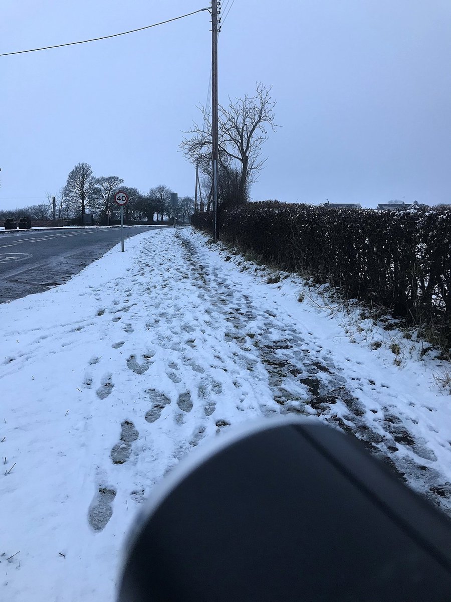 GawsChelfordPol's tweet photo. As the nights are drawing out already managed to get to Bosley on Leek Road again very little traffic which is good to see and everyone kept to the 40 mph #fatal5 #THINK #keeptothelimit https://t.co/2vM3yWp72h