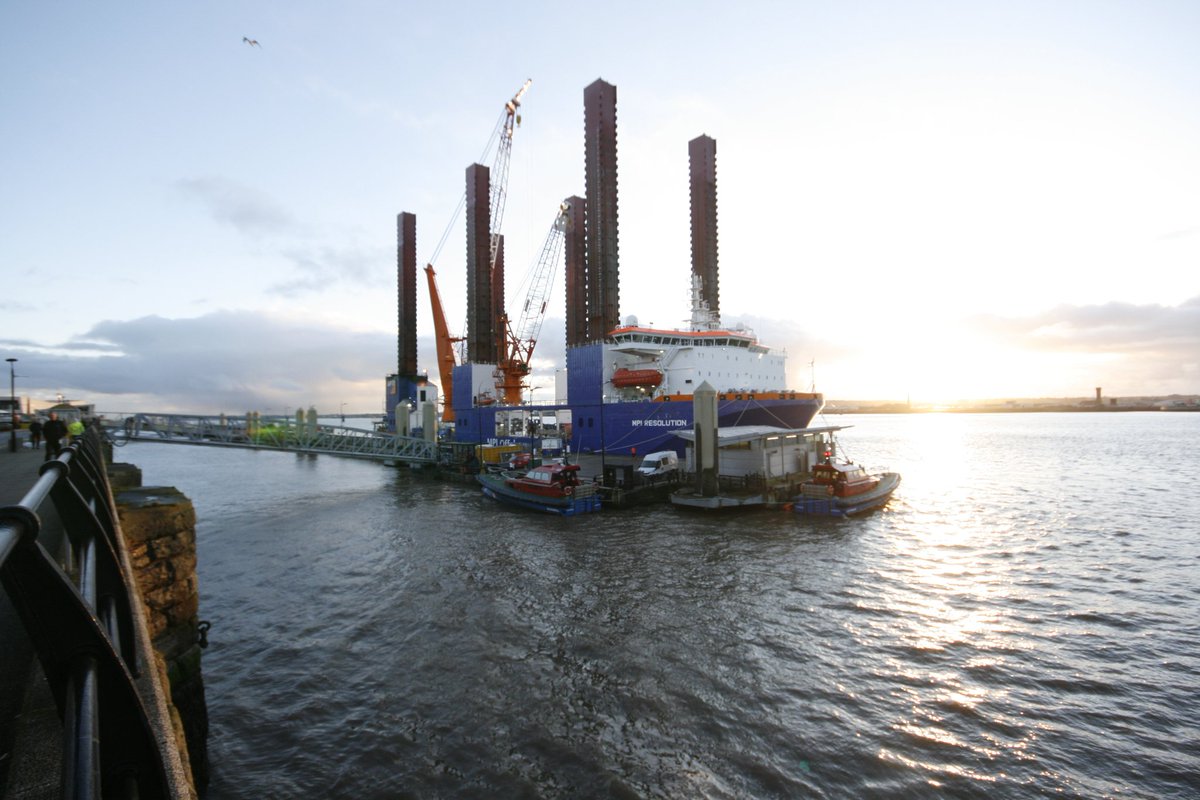 DaveThePapLpool's tweet photo. MPI Resolution. The world’s first purpose-built vessel for installing offshore wind turbines, foundations and transition pieces. @ActivateDgtl @CruiseLpool @OffshoreWINDbiz #mpiresolution #windfarms #Liverpool #GreenEnergy https://t.co/y2HNVcEdbc