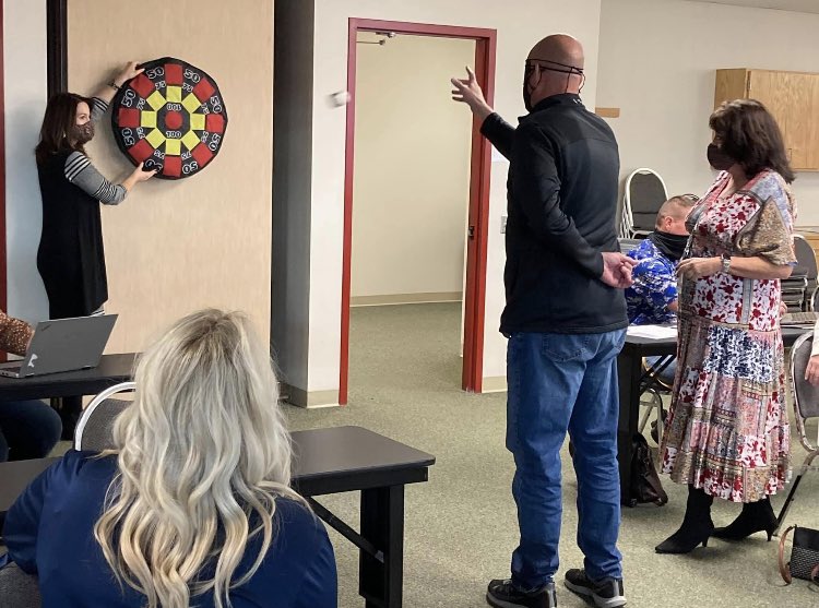 gpsprofgrowth's tweet image. Principals, elementary on Thursday and secondary today, learned how to make direct instruction more beneficial for students. Both groups experienced “aha moments” throughout the class led by Julia Salce. #gpslearns💛💙 #directinstruction #shortbursts #formativeassessment