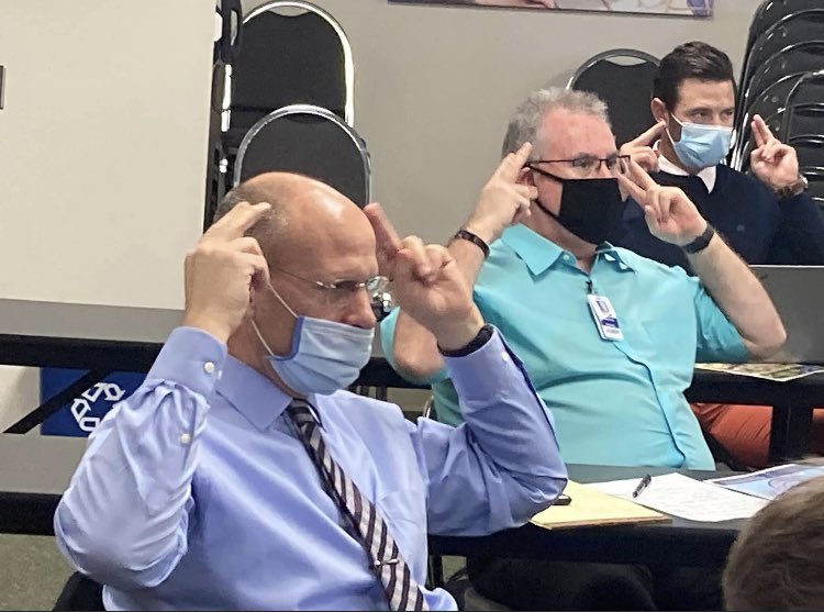 gpsprofgrowth's tweet image. Principals, elementary on Thursday and secondary today, learned how to make direct instruction more beneficial for students. Both groups experienced “aha moments” throughout the class led by Julia Salce. #gpslearns💛💙 #directinstruction #shortbursts #formativeassessment
